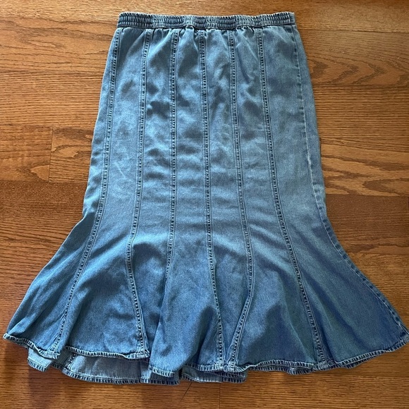 Vintage 90s Pull On Elastic Waist Denim Chambray Pleated Flare Midi Skirt Large - Picture 2 of 6